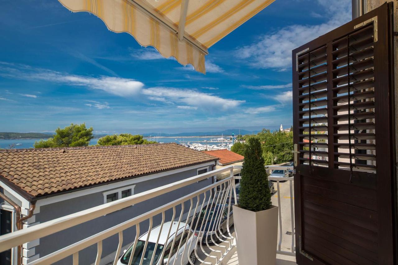 Apartmani Marion Crikvenica Bagian luar foto